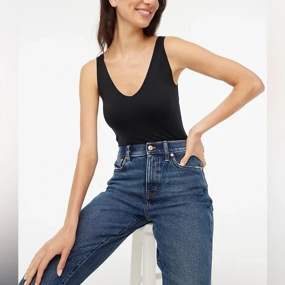 NWOT J. Crew Women’s Layering Tank Top Classic Black V-neck Sleeveless Size M - Picture 3 of 5